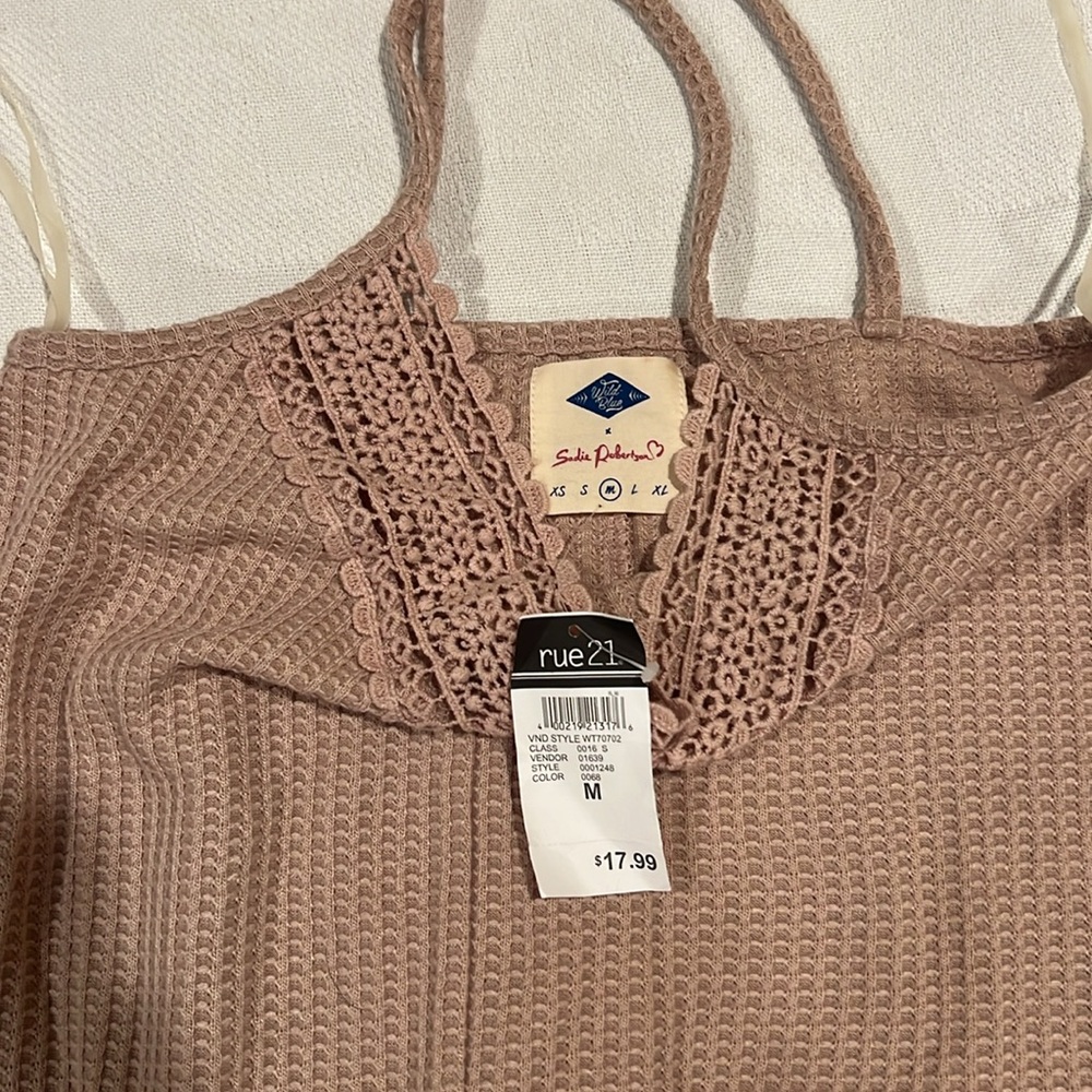 Rue 21 dressy tank - Picture 3 of 3